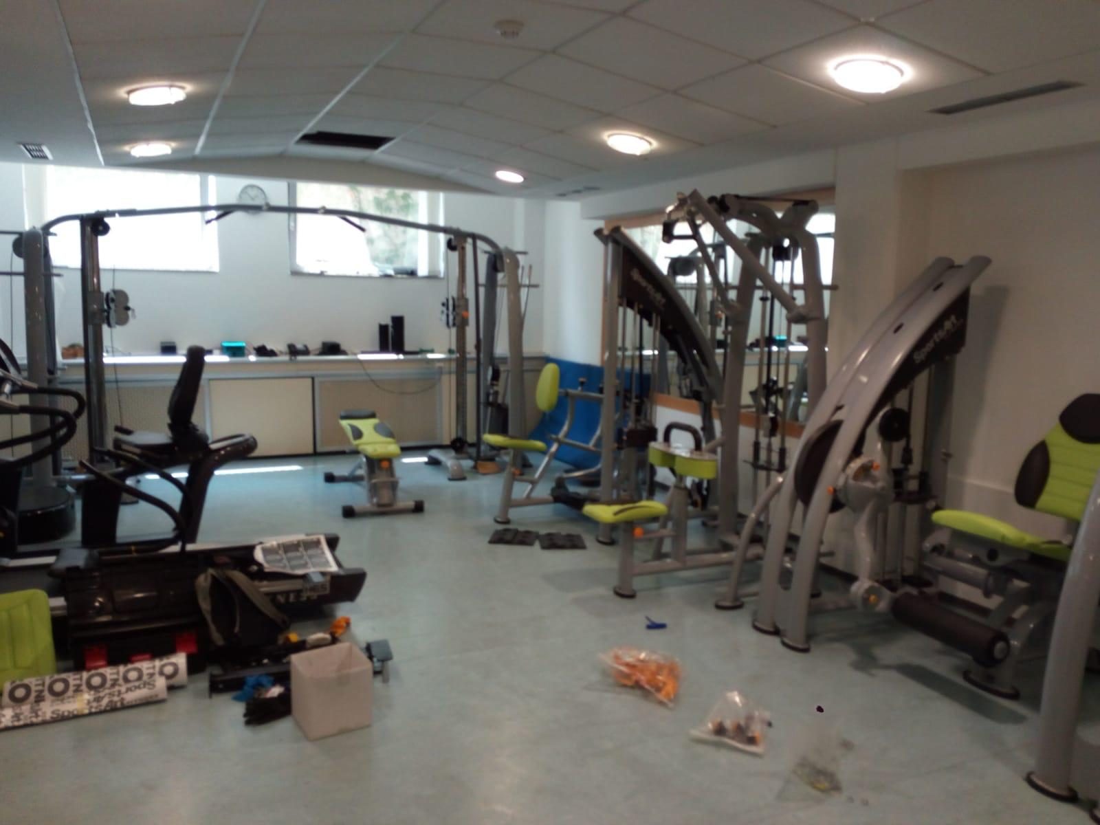 Korporativna fitness zona u poslovnoj zgradi