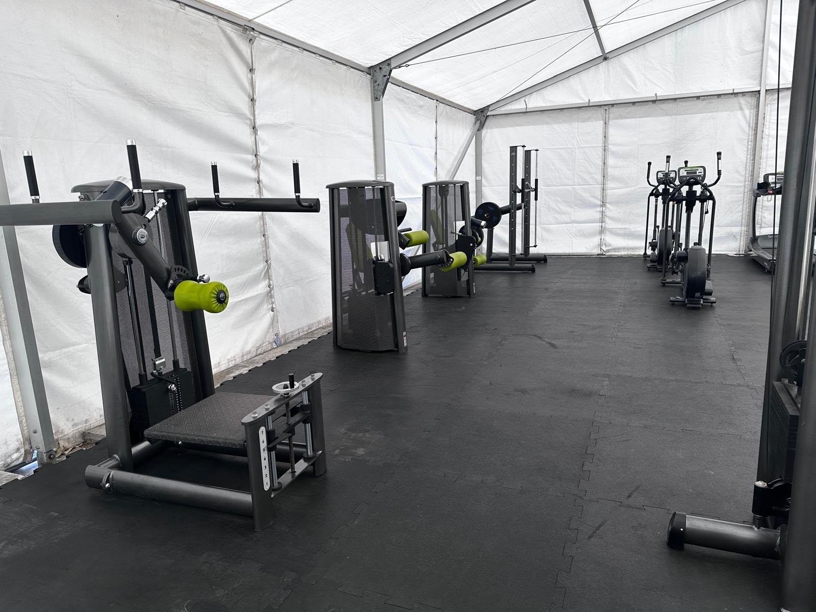 Fitness zona kampa Straško s gym80 opremom